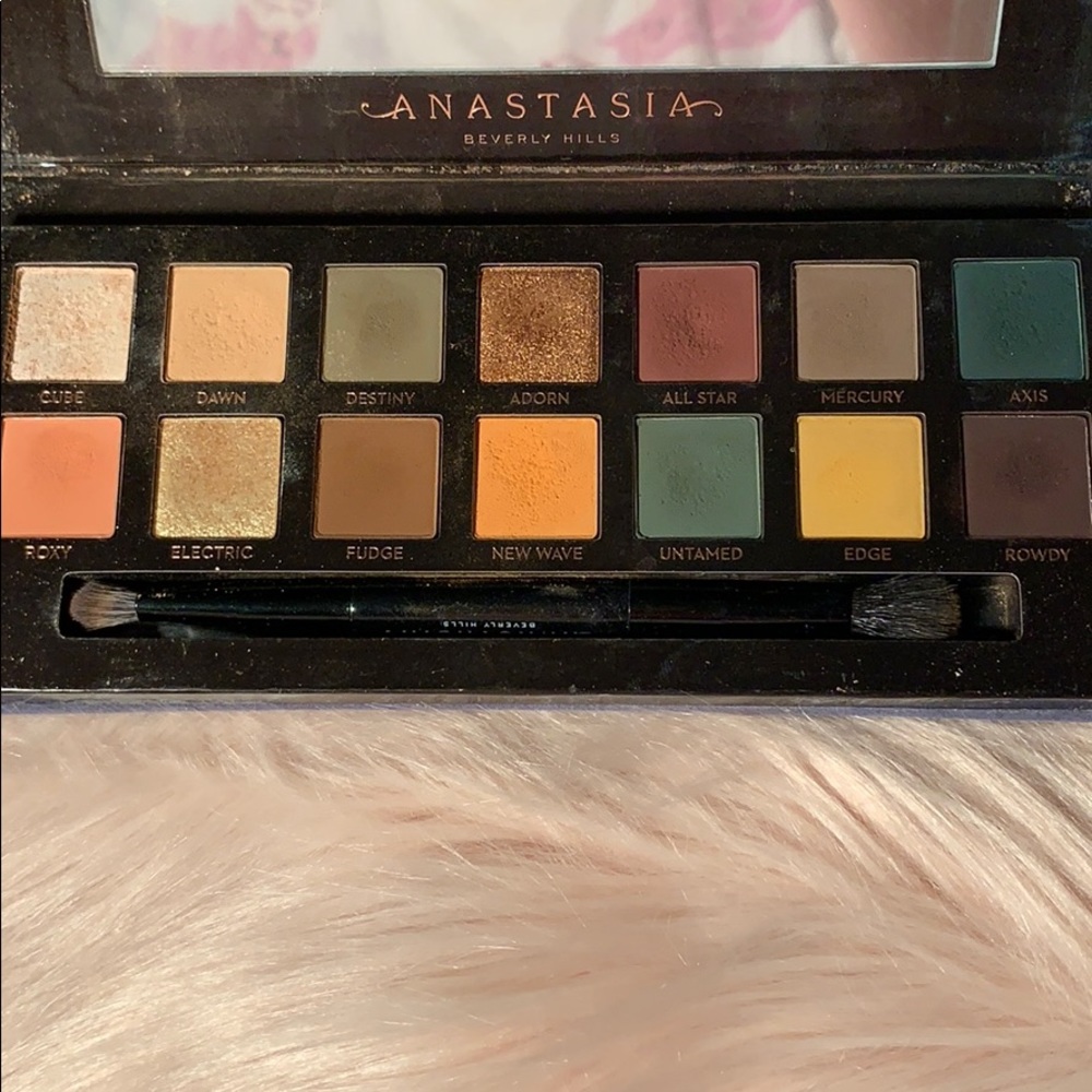 ANASTASIA BEVERLY HILLS SUBCULTURE - Picture 2 of 2